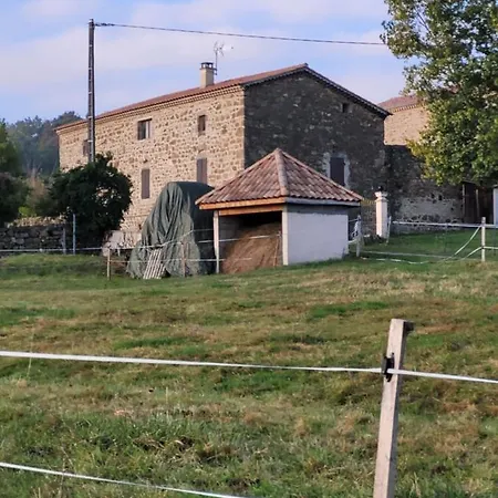 The Goldy's Farm - Ferme De La Combe Couette-café Saint-Jeure-d'Ay