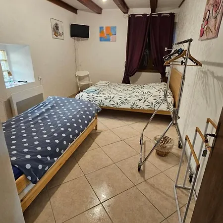 Oda ve Kahvaltı Ferme De La Combe