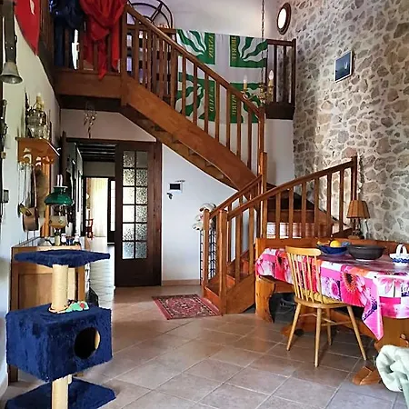 Ferme De La Combe 住宿加早餐酒店